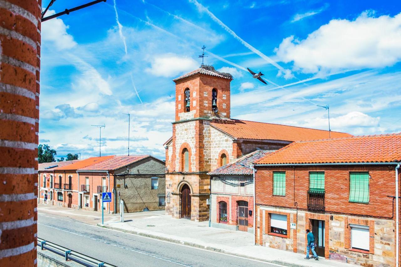 Donde Victor Luna Granja de Moreruela Exterior foto